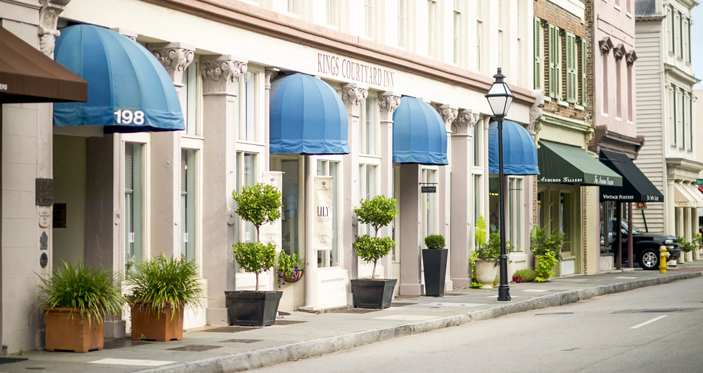 Kings Courtyard Inn Exterior
